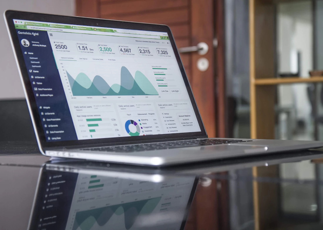 How AI Chatbots Integrate With CRM Systems