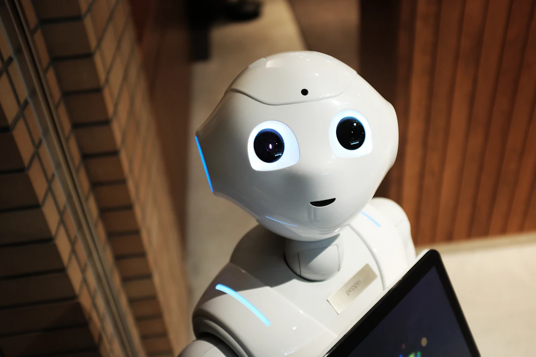 AI Chatbot vs AI Agent: What's the Difference?
