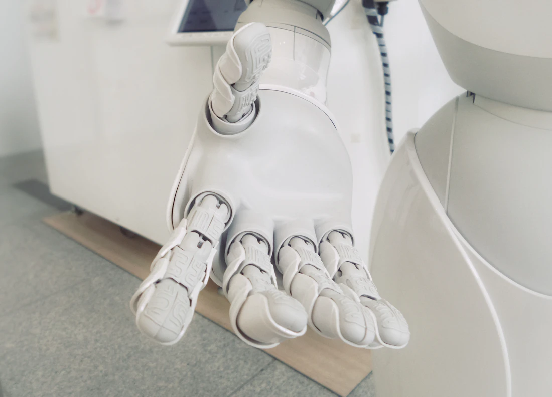 AI Agent vs Traditional Chatbot: What's Actually Changed